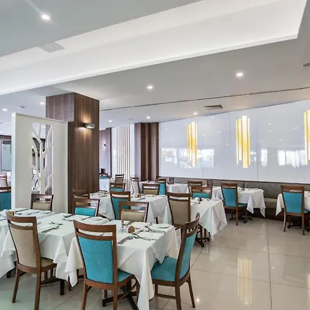 Anastasia Waterpark Otel Protaras