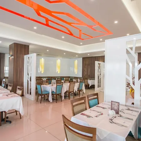 Anastasia Waterpark Otel Protaras