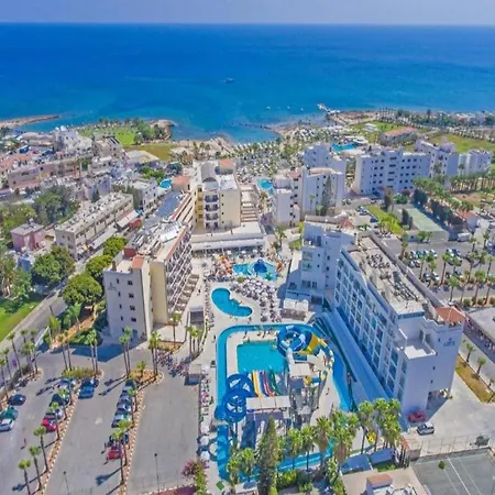 Anastasia Waterpark Готель 4*